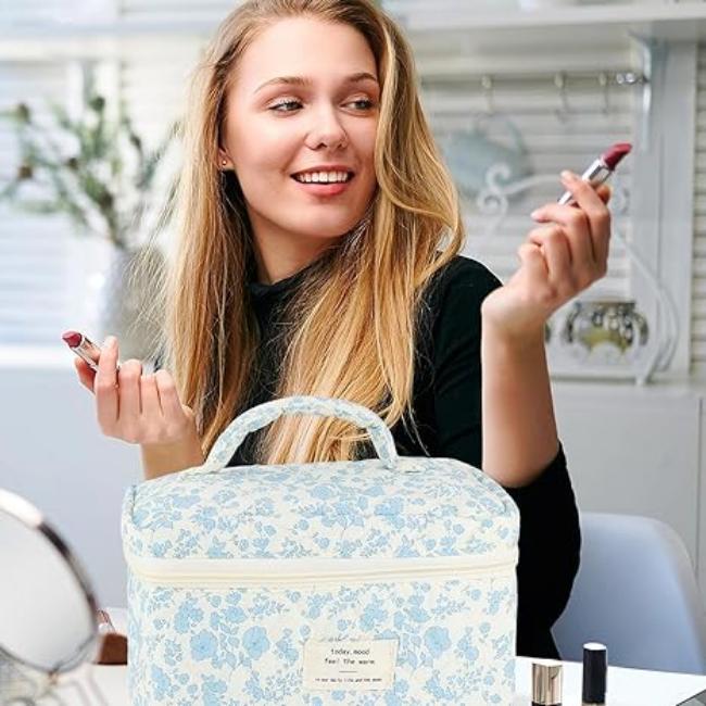 Meilani | Elegant Floral Quilted Cosmetics Essentials Bag