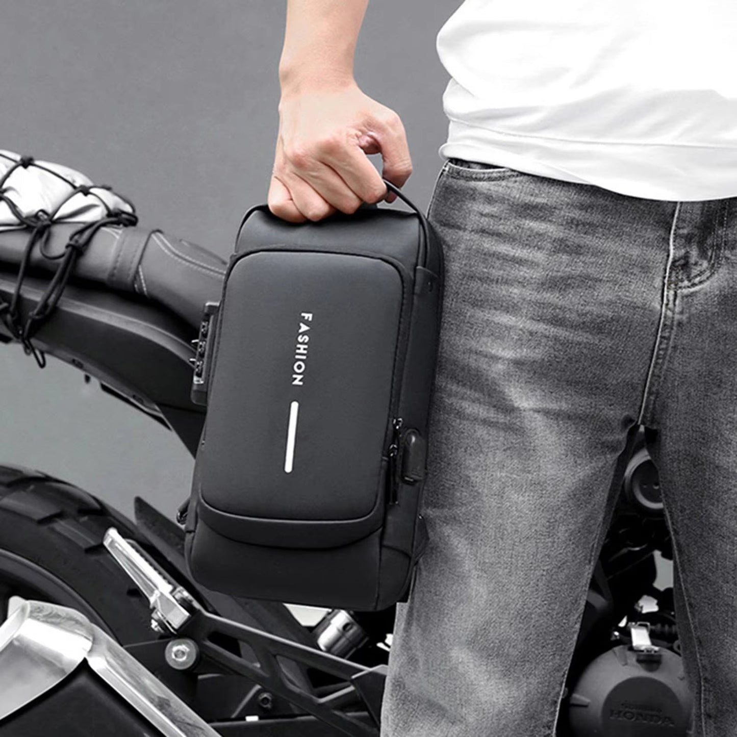 Callum | Anti-Theft Waterproof Crossbody Travel Bag