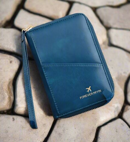 Luz | RFID-Secure Travel Wallet