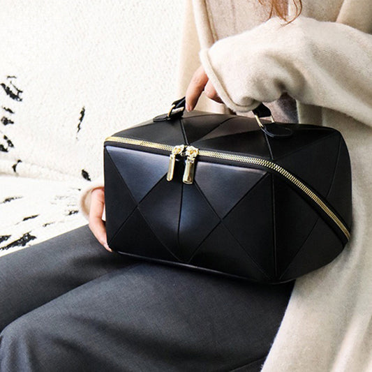 Andi | Waterproof Chic Cosmetic Bag