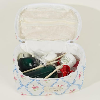 Elisse | Elegant Quilted Floral Design Makeup Pouch Set