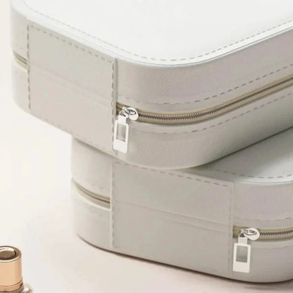 Kori | Portable LED Lighted Mirror Travel Makeup Case