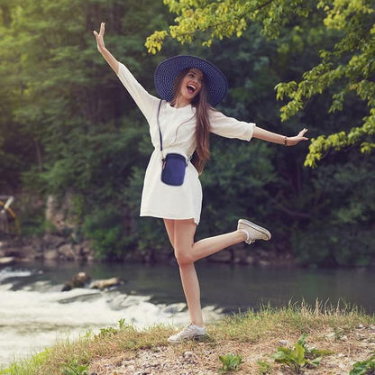 Luz | Water-Resistant Compact Crossbody Bag