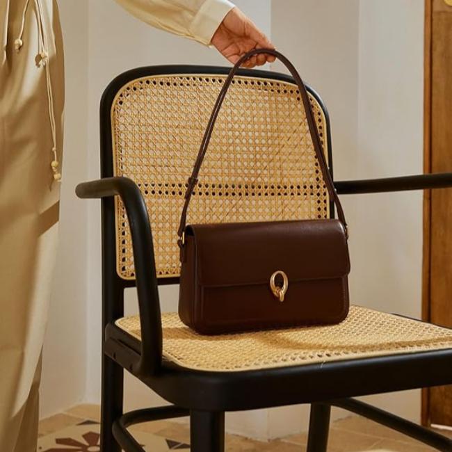 Loretta | Elegant Leather Crossbody Sling Bag