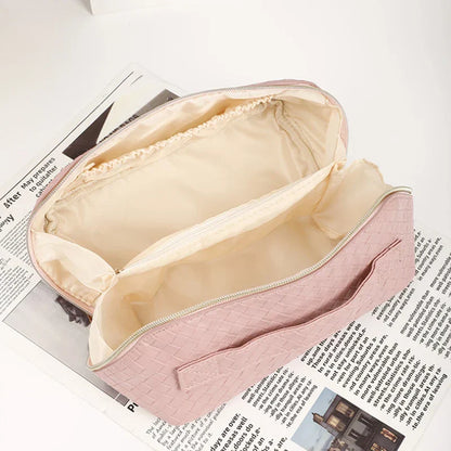 Skyla | Stylish & Compact Elegant Cosmetic Pouch
